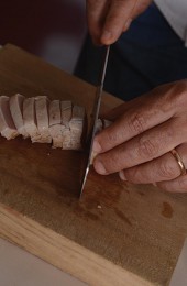 Preparation of tuna tataki